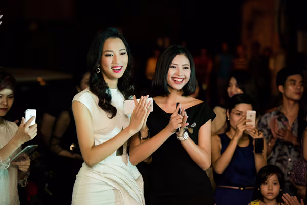 "Cô gái vàng" của Hoa hậu Việt Nam hội ngộ "đàn chị" Huyền My ảnh 10 "Cô gái vàng" của Hoa hậu Việt Nam hội ngộ "đàn chị" Huyền My ảnh 10