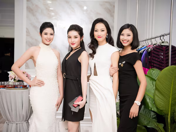 "Cô gái vàng" của Hoa hậu Việt Nam hội ngộ "đàn chị" Huyền My ảnh 7 "Cô gái vàng" của Hoa hậu Việt Nam hội ngộ "đàn chị" Huyền My ảnh 7