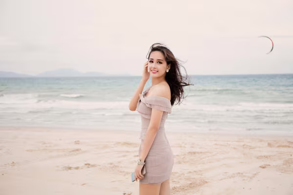 Sau nghi án "sửa ảnh", Hoa hậu Mai Phương Thuý tiếp tục khoe vẻ gợi cảm ảnh 7 Sau nghi án "sửa ảnh", Hoa hậu Mai Phương Thuý tiếp tục khoe vẻ gợi cảm ảnh 7