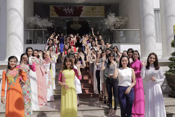 Hàng trăm thí sinh dự vòng sơ khảo cuộc thi "Người đẹp xứ Dừa" ảnh 1 Hàng trăm thí sinh dự vòng sơ khảo cuộc thi "Người đẹp xứ Dừa" ảnh 1