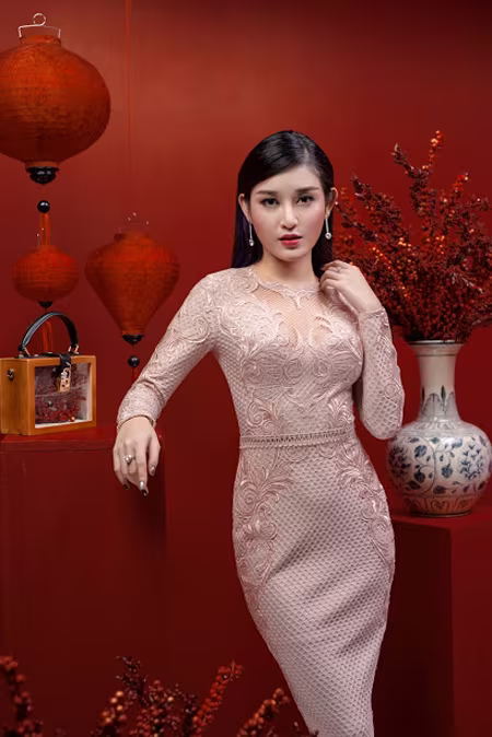 Á hậu Huyền My biến ảo đầy quyến rũ với bộ sưu tập xuân ảnh 5