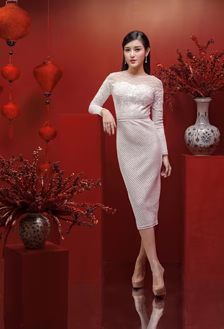 Á hậu Huyền My biến ảo đầy quyến rũ với bộ sưu tập xuân ảnh 1