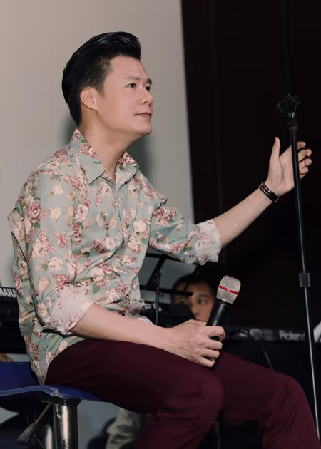 Ca sĩ Quang Dũng tích cực tập luyện chuẩn bị cho liveshow ảnh 4 Ca sĩ Quang Dũng tích cực tập luyện chuẩn bị cho liveshow ảnh 4