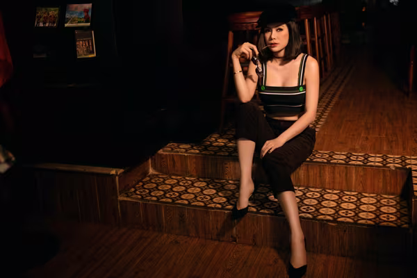 Hoa hậu Victoria Phương Nguyễn gợi nhớ phong cách thời trang thập niên 80 ảnh 7 Hoa hậu Victoria Phương Nguyễn gợi nhớ phong cách thời trang thập niên 80 ảnh 7