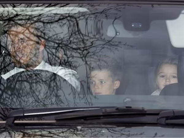 Danh ca Elton John kết hôn với người tình đồng giới ảnh 5