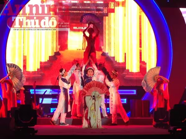 Hành trình bài ca sinh viên 2015: Phần thắng thuộc về những tiết mục xứng đáng! ảnh 8