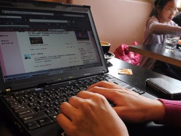 Trung Quốc phạt 197 người vì phao tin đồn nhảm vụ chứng khoán và Thiên Tân ảnh 1