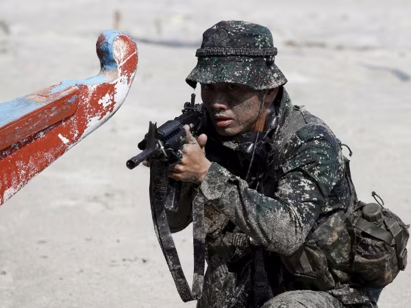 "Bỏ rơi" Mỹ, Philippines tăng cường hợp tác quốc phòng với Nga ảnh 1 "Bỏ rơi" Mỹ, Philippines tăng cường hợp tác quốc phòng với Nga ảnh 1