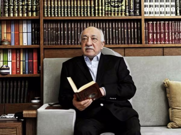 Tổng thống Thổ Nhĩ Kỳ tố cáo kẻ ám sát đại sứ Nga là "đệ tử" của giáo sĩ Gulen ảnh 1