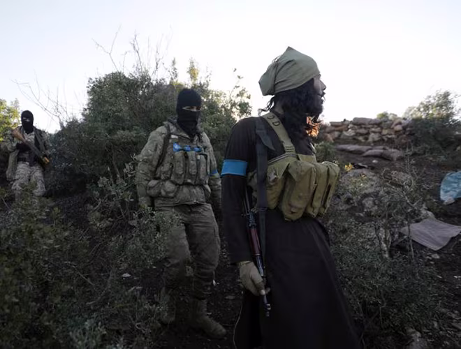 Hiện FSA đang là "cánh tay phải" của Thổ Nhĩ Kỳ trong việc đẩy lùi YPG của người Kurd Hiện FSA đang là "cánh tay phải" của Thổ Nhĩ Kỳ trong việc đẩy lùi YPG của người Kurd