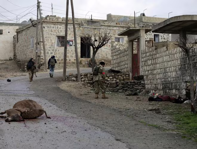 FSA là lực lượng quan trọng để tấn công YPG của người Kurd. YPG bị Thổ Nhĩ Kỳ xem như một tổ chức khủng bố FSA là lực lượng quan trọng để tấn công YPG của người Kurd. YPG bị Thổ Nhĩ Kỳ xem như một tổ chức khủng bố