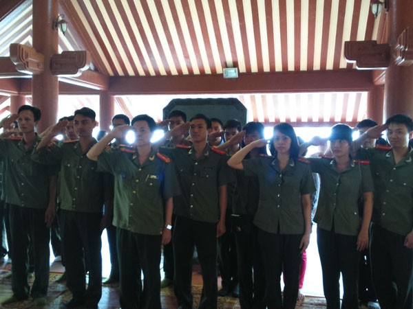 Những tấm lòng đến với Trung tâm nuôi dưỡng người già và trẻ tàn tật Ba Vì ảnh 5 Những tấm lòng đến với Trung tâm nuôi dưỡng người già và trẻ tàn tật Ba Vì ảnh 5