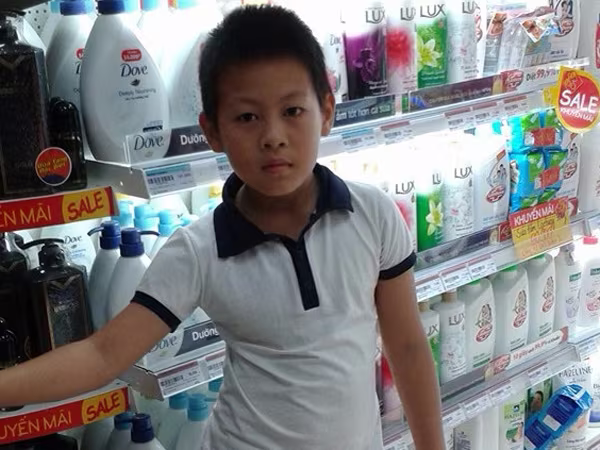 Bé trai 9 tuổi chết thương tâm, xưởng gỗ vẫn ngang nhiên hoạt động ảnh 1 Bé trai 9 tuổi chết thương tâm, xưởng gỗ vẫn ngang nhiên hoạt động ảnh 1
