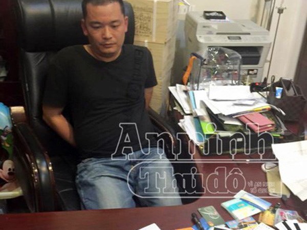Audio 29-6-2015: Mỹ bắt kẻ vượt ngục thứ 2 và vụ một phụ nữ tử vong sau khi truyền dịch ở phòng khám tư ảnh 1 Audio 29-6-2015: Mỹ bắt kẻ vượt ngục thứ 2 và vụ một phụ nữ tử vong sau khi truyền dịch ở phòng khám tư ảnh 1
