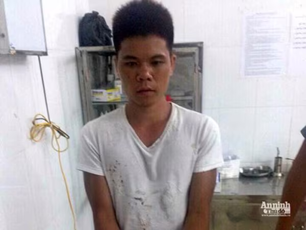 Audio 30-6-2015: Xử phạt công ty bán thực phẩm có dòi và vụ bắt giữ tên cướp người Trung Quốc ảnh 3 Audio 30-6-2015: Xử phạt công ty bán thực phẩm có dòi và vụ bắt giữ tên cướp người Trung Quốc ảnh 3