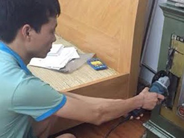 Xin vào làm thuê rồi giở trò trộm cắp ảnh 1 Xin vào làm thuê rồi giở trò trộm cắp ảnh 1