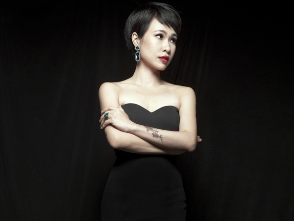 Ca sĩ Uyên Linh: Tôi thấy mình đang đi vừa sức! ảnh 2 Ca sĩ Uyên Linh: Tôi thấy mình đang đi vừa sức! ảnh 2