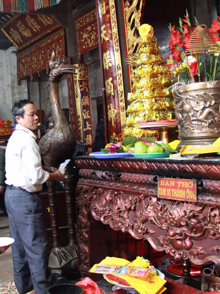 Chưa khai ấn, người người đã đổ về đền Trần ảnh 8 Chưa khai ấn, người người đã đổ về đền Trần ảnh 8