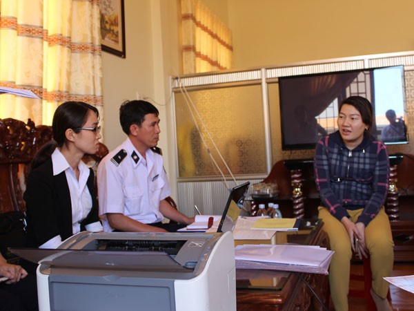 Mít chất cả đống, đã khoan lỗ, nghi chuẩn bị bơm thuốc ép chín ảnh 3 Mít chất cả đống, đã khoan lỗ, nghi chuẩn bị bơm thuốc ép chín ảnh 3