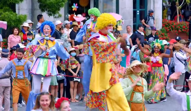 Cha con Hoài Linh – Sam hợp tác phá "đại án" showbiz Việt ảnh 13