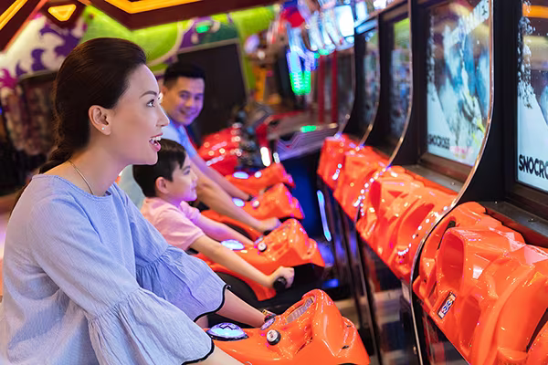 Giải mã lý do nhà nhà đổ về Hạ Long chơi công viên ảnh 1 Giải mã lý do nhà nhà đổ về Hạ Long chơi công viên ảnh 1