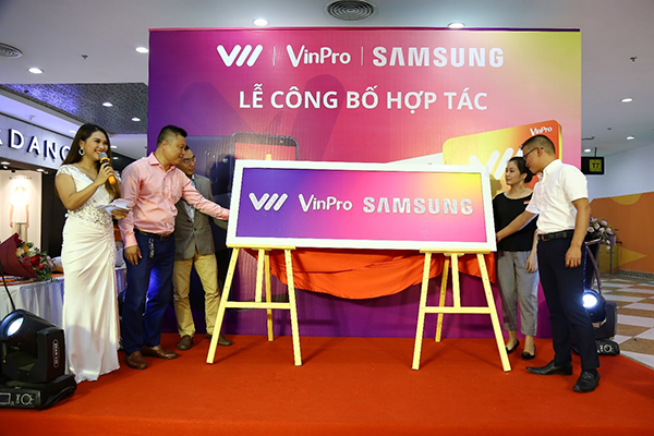 VinPro, Samsung, Vietnammobile tạo "Liên minh không tưởng": Lợi nhất là khách hàng ảnh 1 VinPro, Samsung, Vietnammobile tạo "Liên minh không tưởng": Lợi nhất là khách hàng ảnh 1