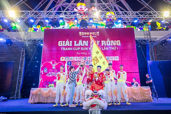 Chiêm ngưỡng những màn trình diễn lân sư rồng đỉnh cao tại Sun World Danang Wonders ảnh 8 Chiêm ngưỡng những màn trình diễn lân sư rồng đỉnh cao tại Sun World Danang Wonders ảnh 8