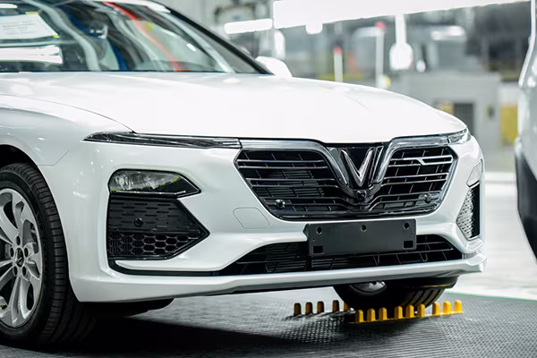 VinFast đưa 155 ô tô Lux ra nước ngoài kiểm tra, thử nghiệm ảnh 3 VinFast đưa 155 ô tô Lux ra nước ngoài kiểm tra, thử nghiệm ảnh 3