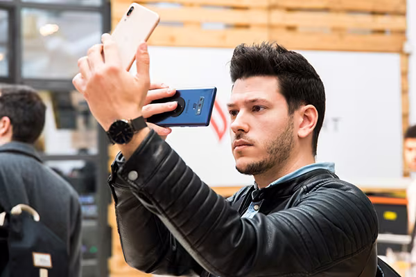 Vsmart chính thức phân phối tại thị trường Tây Ban Nha ảnh 5 Vsmart chính thức phân phối tại thị trường Tây Ban Nha ảnh 5