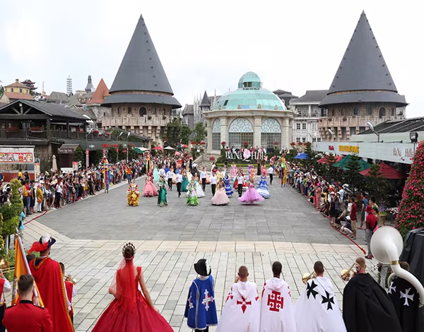 10 năm và sự thay đổi ngoạn mục của đỉnh Núi Chúa ảnh 7