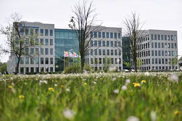 Di sản 145 năm kiến tạo sữa tươi tiêu chuẩn Hà Lan ảnh 1 Di sản 145 năm kiến tạo sữa tươi tiêu chuẩn Hà Lan ảnh 1