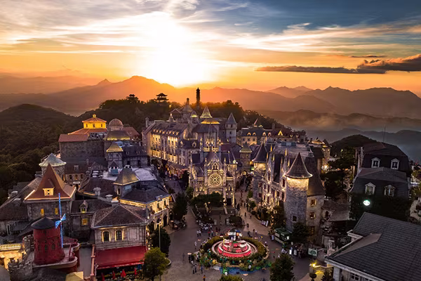 Sun World Ba Na Hills nhận giải thưởng "Công viên chủ đề hàng đầu Việt Nam" ảnh 2 Sun World Ba Na Hills nhận giải thưởng "Công viên chủ đề hàng đầu Việt Nam" ảnh 2