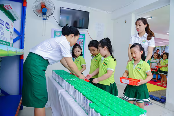 Tâm sự ngày 20-11: Không chỉ dạy chữ mà thầy cô còn là các "chuyên gia" dinh dưỡng! ảnh 2
