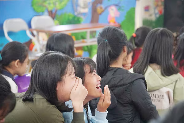 Rộn ràng không khí Tết dành cho trẻ em có hoàn cảnh đặc biệt tại Ba Vì, Hà Nội ảnh 6 Rộn ràng không khí Tết dành cho trẻ em có hoàn cảnh đặc biệt tại Ba Vì, Hà Nội ảnh 6