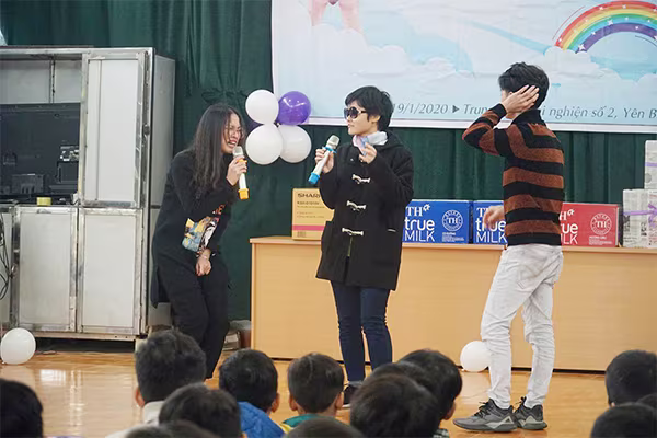 Rộn ràng không khí Tết dành cho trẻ em có hoàn cảnh đặc biệt tại Ba Vì, Hà Nội ảnh 5 Rộn ràng không khí Tết dành cho trẻ em có hoàn cảnh đặc biệt tại Ba Vì, Hà Nội ảnh 5