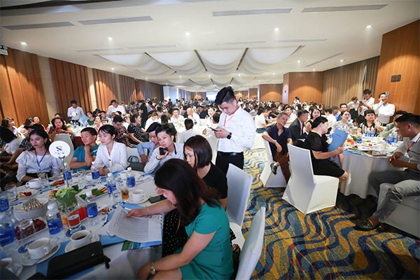 Sự kiện ra mắt Sun Grand City Feria: Bom tấn thị trường Quảng Ninh được "kích nổ" ảnh 6 Sự kiện ra mắt Sun Grand City Feria: Bom tấn thị trường Quảng Ninh được "kích nổ" ảnh 6