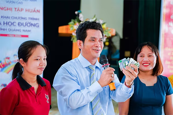 30.000 trẻ em miền núi Quảng Nam uống sữa miễn phí nhờ Sữa học đường ảnh 5 30.000 trẻ em miền núi Quảng Nam uống sữa miễn phí nhờ Sữa học đường ảnh 5