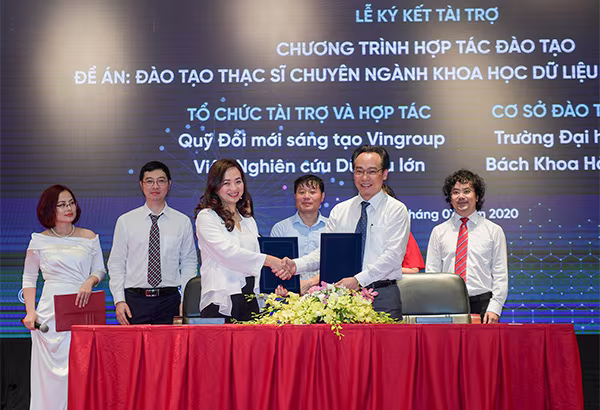 Vingroup hợp tác với 5 trường đại học, viện nghiên cứu đào tạo Thạc sĩ khoa học dữ liệu ảnh 2 Vingroup hợp tác với 5 trường đại học, viện nghiên cứu đào tạo Thạc sĩ khoa học dữ liệu ảnh 2