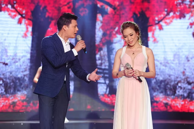 Mỹ Tâm than thở vẫn lẻ bóng trên sóng truyền hình ảnh 3 Mỹ Tâm than thở vẫn lẻ bóng trên sóng truyền hình ảnh 3