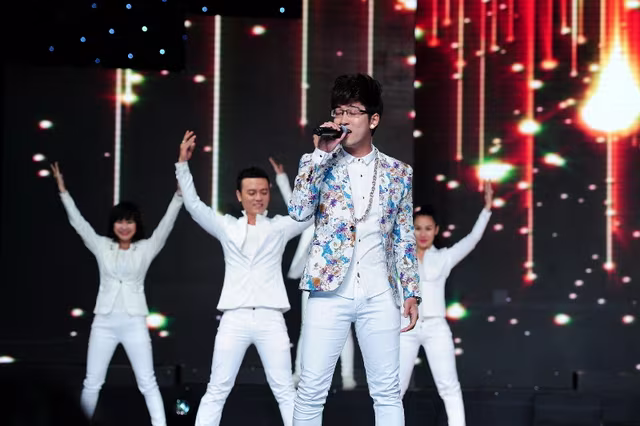Mỹ Tâm than thở vẫn lẻ bóng trên sóng truyền hình ảnh 7 Mỹ Tâm than thở vẫn lẻ bóng trên sóng truyền hình ảnh 7