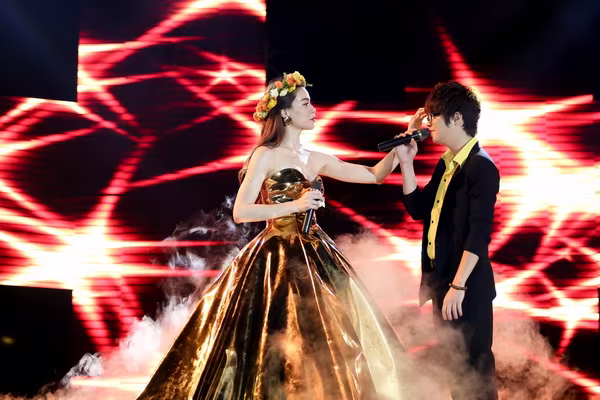 Mặc trời mưa, Hồ Ngọc Hà vẫn “sở hữu” hàng chục ngàn sinh viên ảnh 3