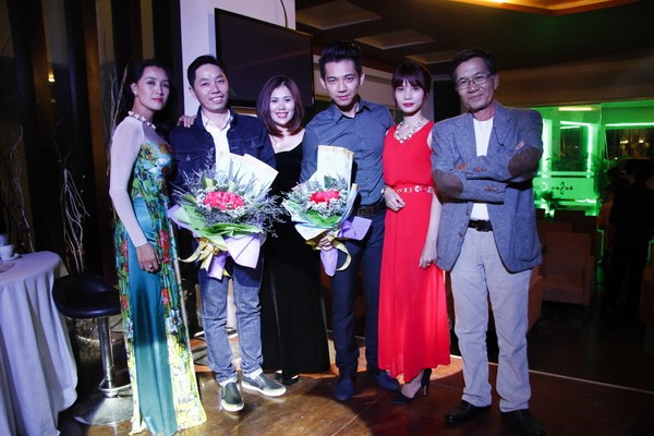 Mai Quốc Việt ra mắt album mới, khoe giọng hát ấm áp đầy cảm xúc ảnh 9 Mai Quốc Việt ra mắt album mới, khoe giọng hát ấm áp đầy cảm xúc ảnh 9
