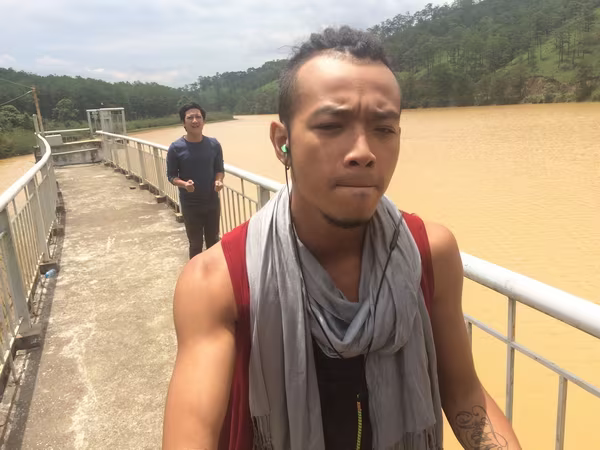 Nghệ sĩ hài Trường Giang “cặp kè” cùng Nhã Phương ảnh 7 Nghệ sĩ hài Trường Giang “cặp kè” cùng Nhã Phương ảnh 7