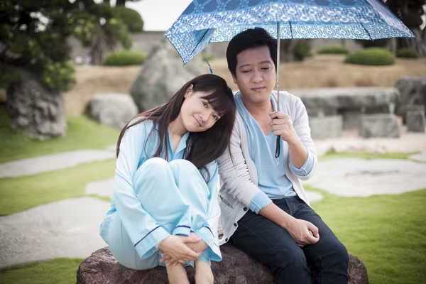 Nghệ sĩ hài Trường Giang “cặp kè” cùng Nhã Phương ảnh 2 Nghệ sĩ hài Trường Giang “cặp kè” cùng Nhã Phương ảnh 2