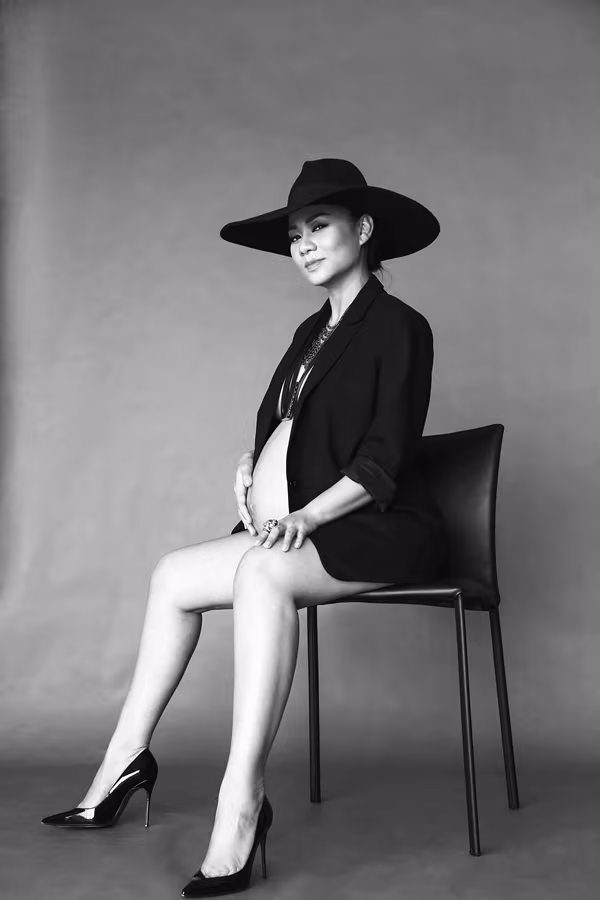 Thu Minh “khoe” hình ảnh mang thai con đầu lòng ảnh 5 Thu Minh “khoe” hình ảnh mang thai con đầu lòng ảnh 5