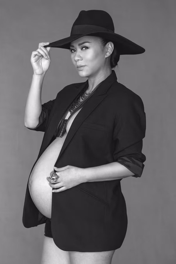 Thu Minh “khoe” hình ảnh mang thai con đầu lòng ảnh 7 Thu Minh “khoe” hình ảnh mang thai con đầu lòng ảnh 7
