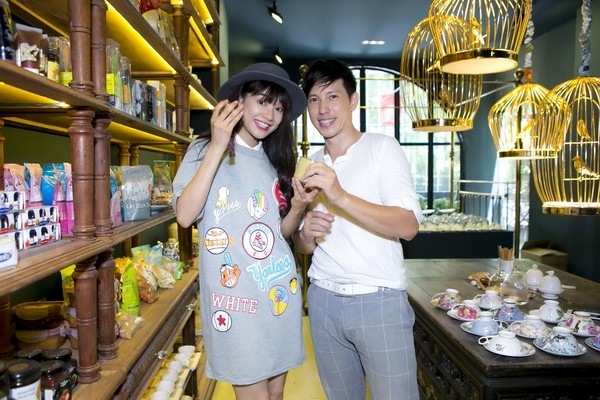Nhã Phương “tay trong tay” cùng biên đạo, ca sĩ Y Thanh ảnh 4 Nhã Phương “tay trong tay” cùng biên đạo, ca sĩ Y Thanh ảnh 4