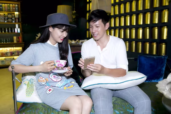 Nhã Phương “tay trong tay” cùng biên đạo, ca sĩ Y Thanh ảnh 3 Nhã Phương “tay trong tay” cùng biên đạo, ca sĩ Y Thanh ảnh 3
