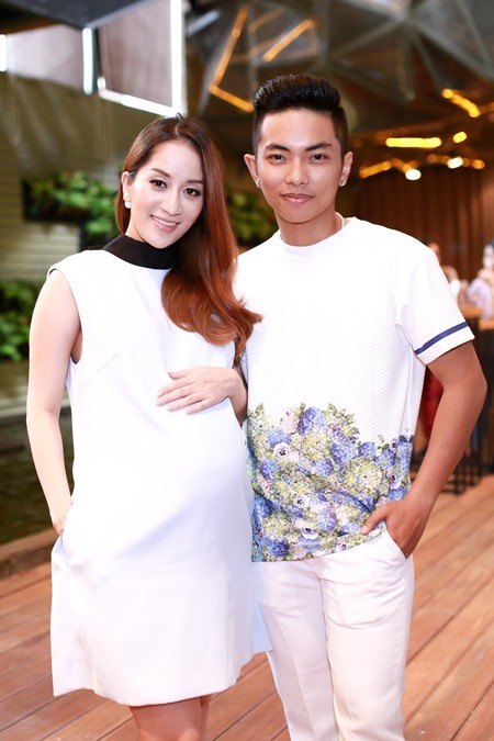 Con gái Đoan Trang rụt rè khi ở chốn đông người ảnh 7 Con gái Đoan Trang rụt rè khi ở chốn đông người ảnh 7