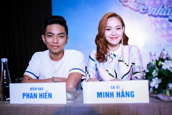 Con gái Đoan Trang rụt rè khi ở chốn đông người ảnh 9 Con gái Đoan Trang rụt rè khi ở chốn đông người ảnh 9